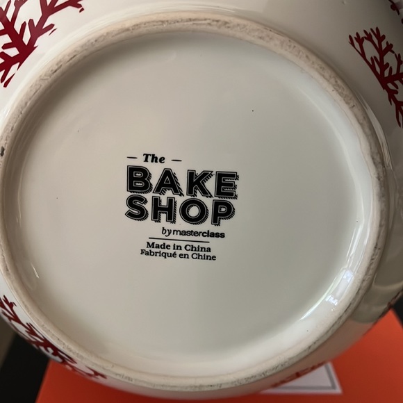 The Bake Shop Let it snow batter bowl - Picture 3 of 3